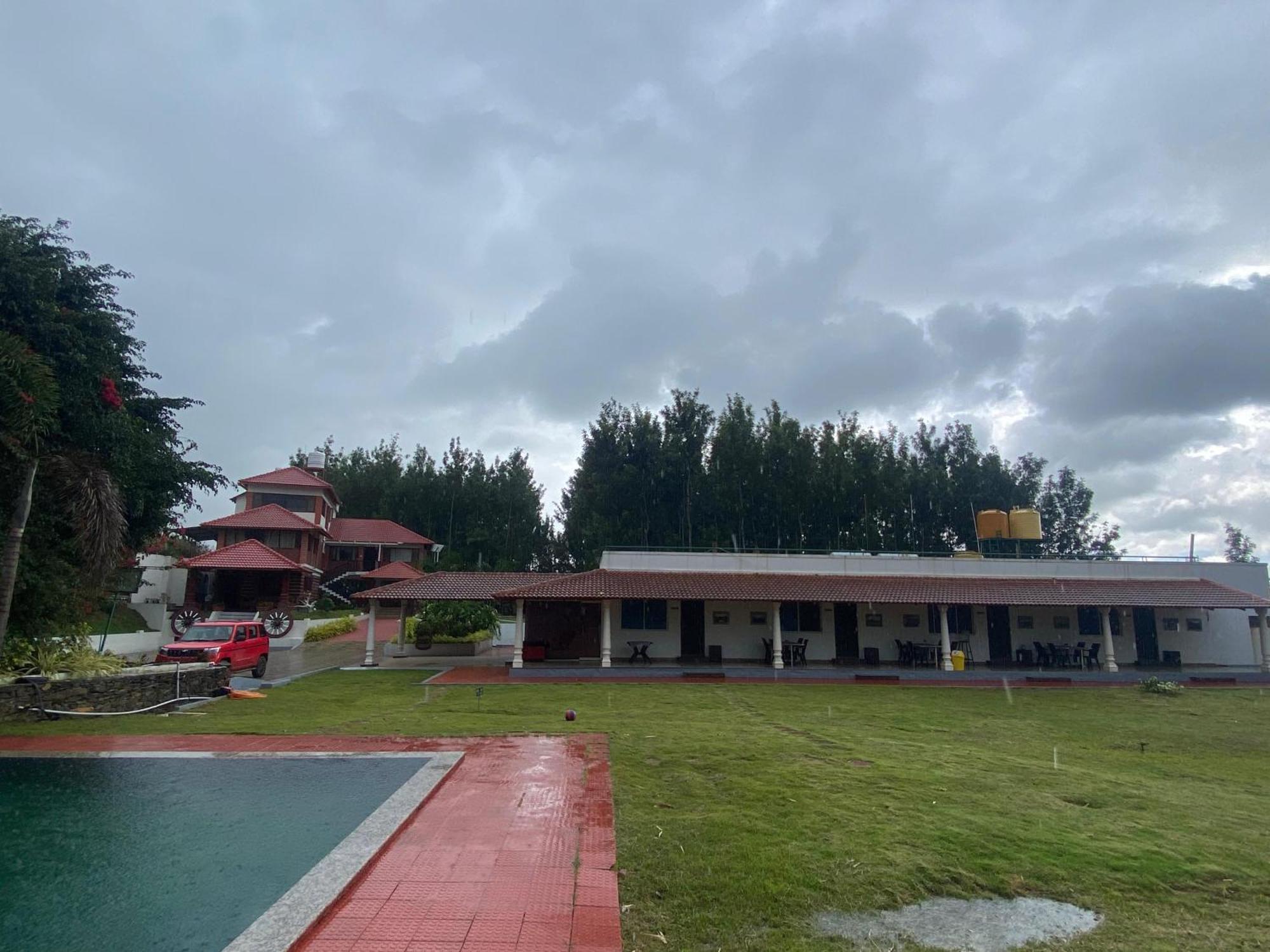 Bougain Villa Chikmagalur Bagian luar foto