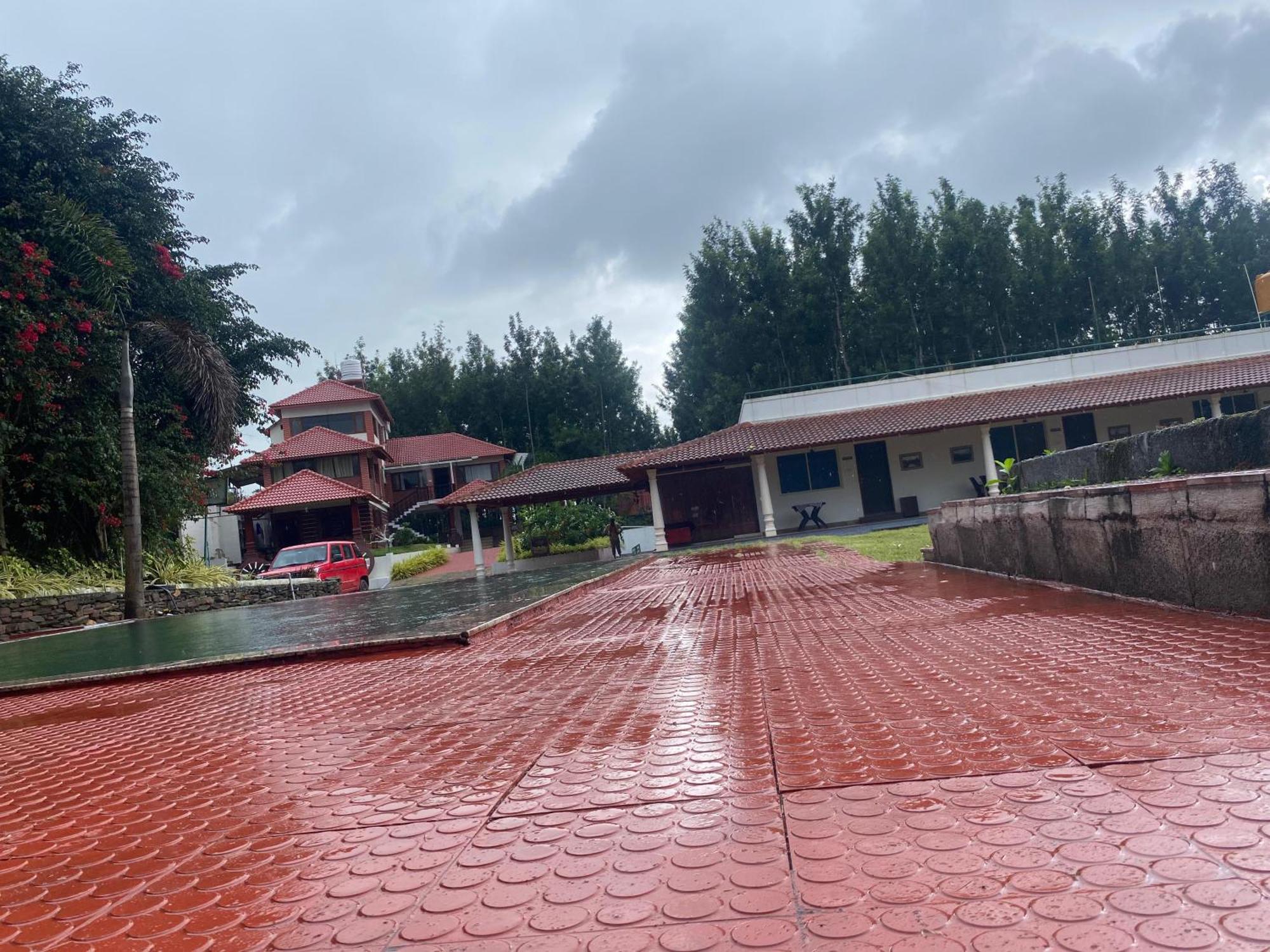 Bougain Villa Chikmagalur Bagian luar foto